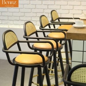 Echo bar chair